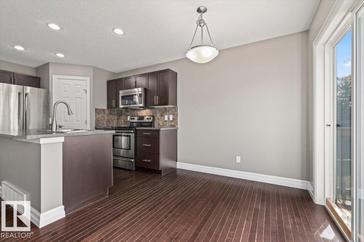 #81 219 CHARLOTTE WY