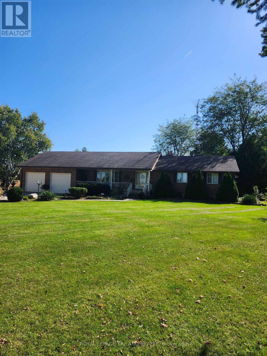 1605 Concession Drive, Southwest Middlesex, Ontario  N0L 1Z0 - Photo 1 - X13877842