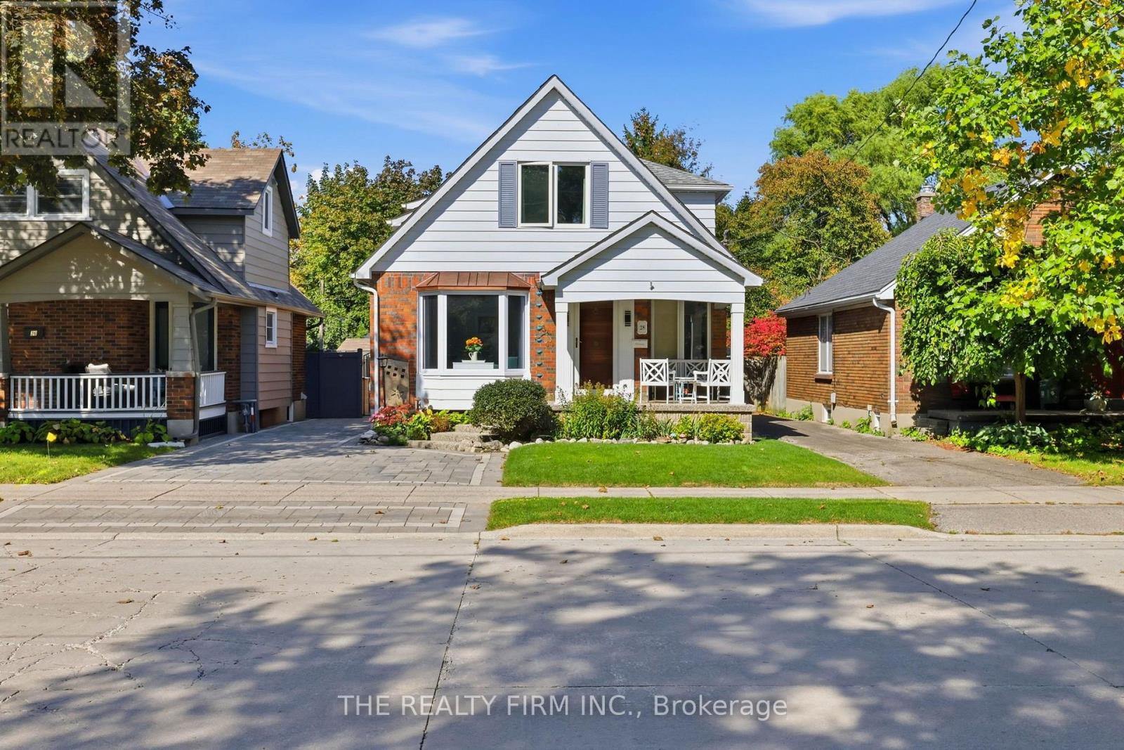 28 Thomas Janes Drive, London South, Ontario N6C 2G9 - Photo 1 - X13877920