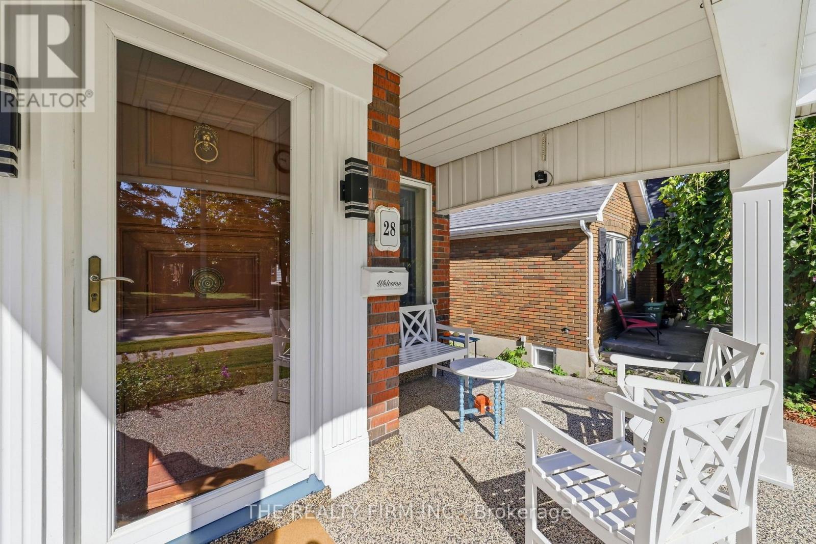 28 Thomas Janes Drive, London South, Ontario N6C 2G9 - Photo 4 - X13877920