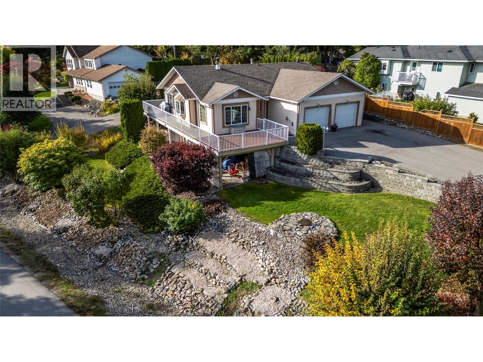 2248 Ta Lana Trail, Sorrento, British Columbia