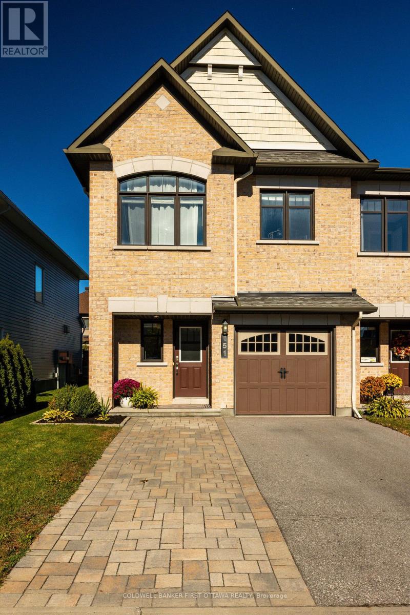 151 CALVINGTON AVENUE, ottawa, Ontario