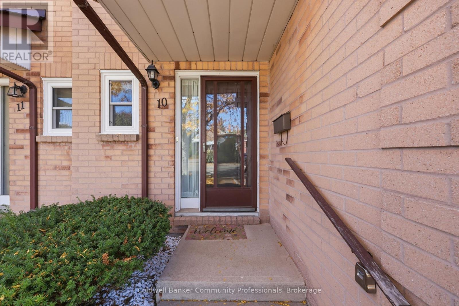 10 - 14 Brucedale Avenue E, Hamilton (Centremount), Ontario L9A 1M8 - Photo 4 - X13877782
