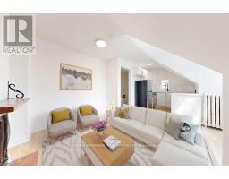 4 - 11 COLUMBINE AVENUE, Toronto, Ontario