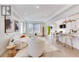 2 FRANK DAVIS STREET, Markham, Ontario