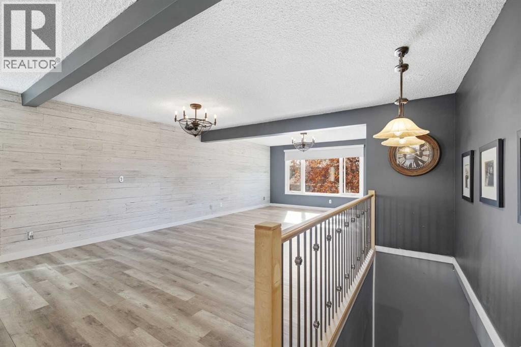 96 Ranchridge Drive NW, Calgary, Alberta  T3G 1W2 - Photo 6 - A2350377