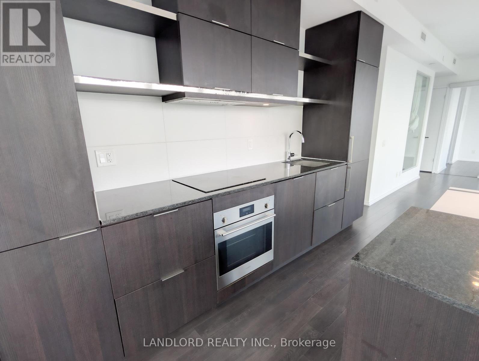 4309 - 197 Yonge Street, Toronto, Ontario  M5B 1M4 - Photo 2 - C13878010