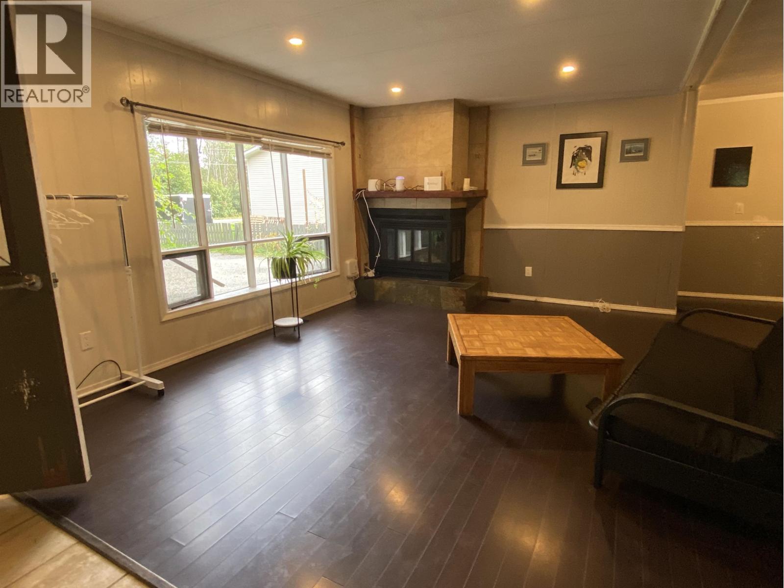 3927 Crescentview Avenue, Terrace, British Columbia  V8G 3V9 - Photo 4 - R3173814