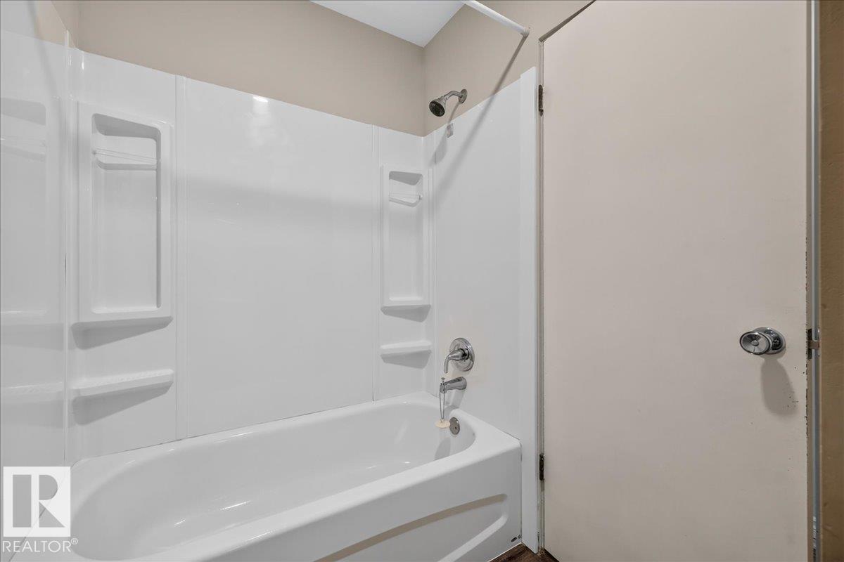 10716 51 AV NW