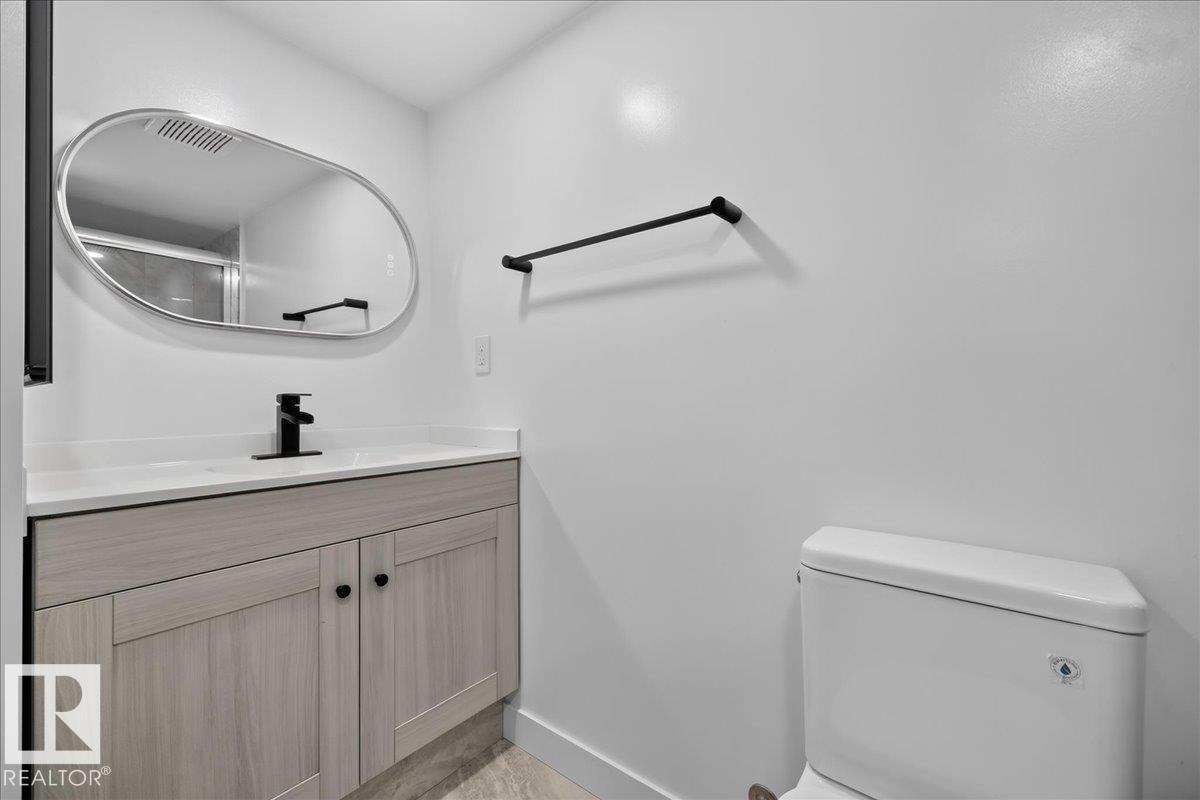 10716 51 AV NW