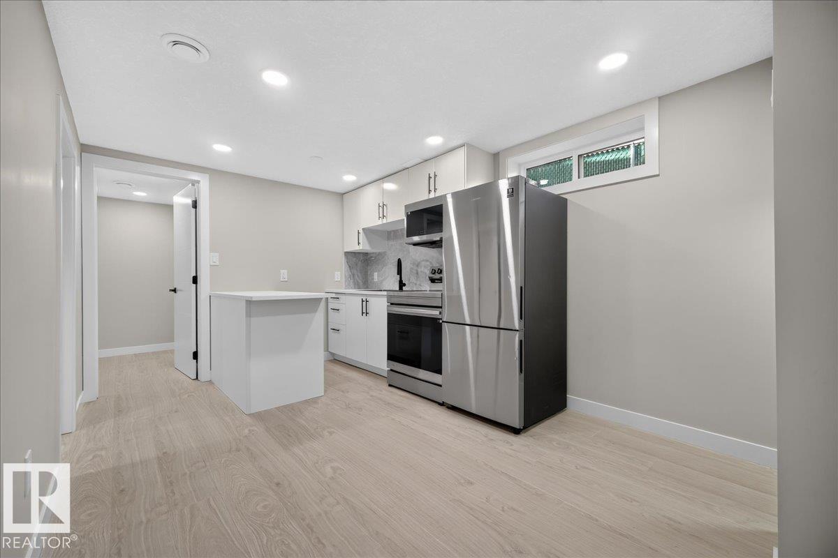10716 51 AV NW