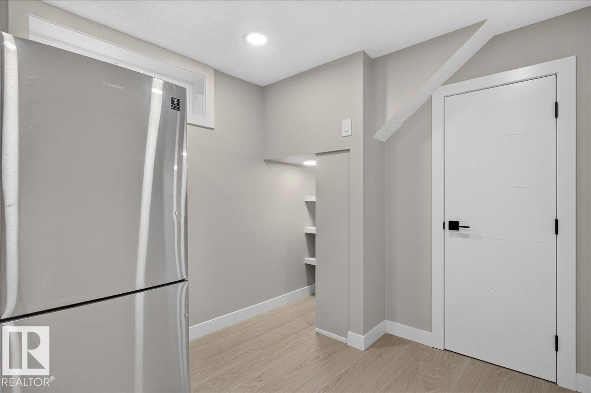 10716 51 AV NW