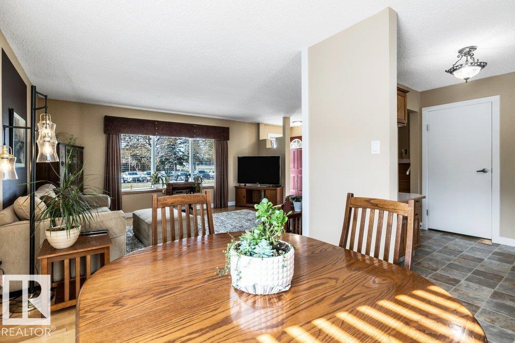 176 LAROSE DR