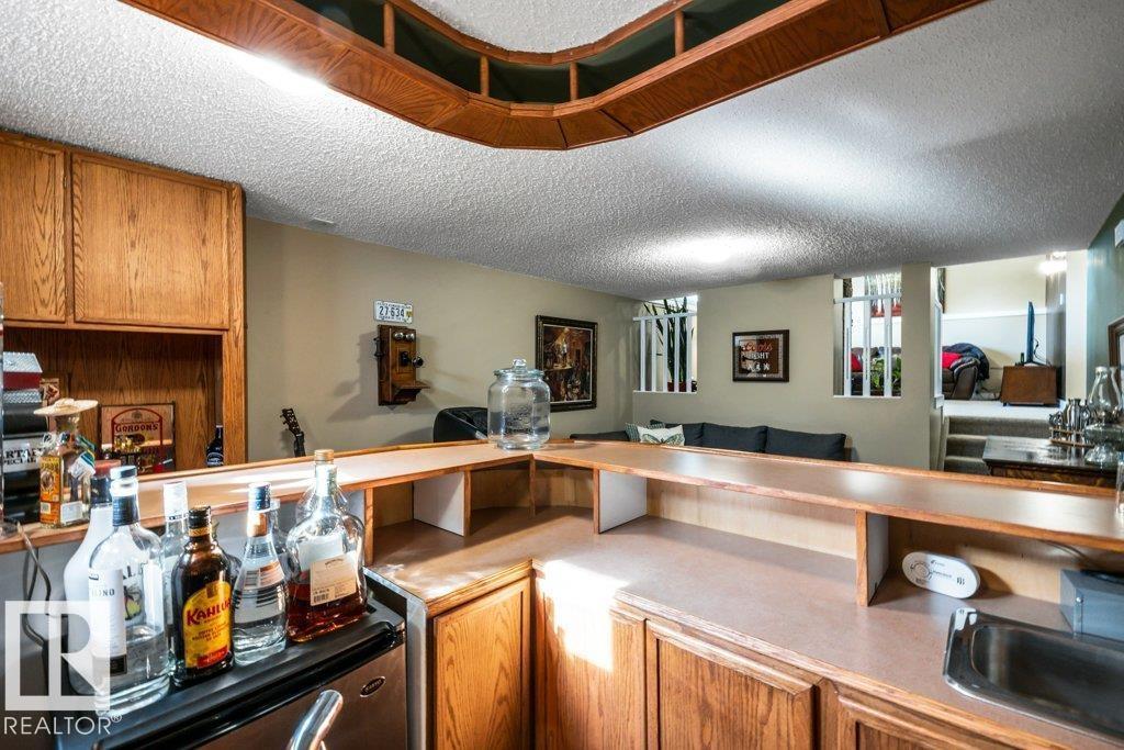 176 LAROSE DR