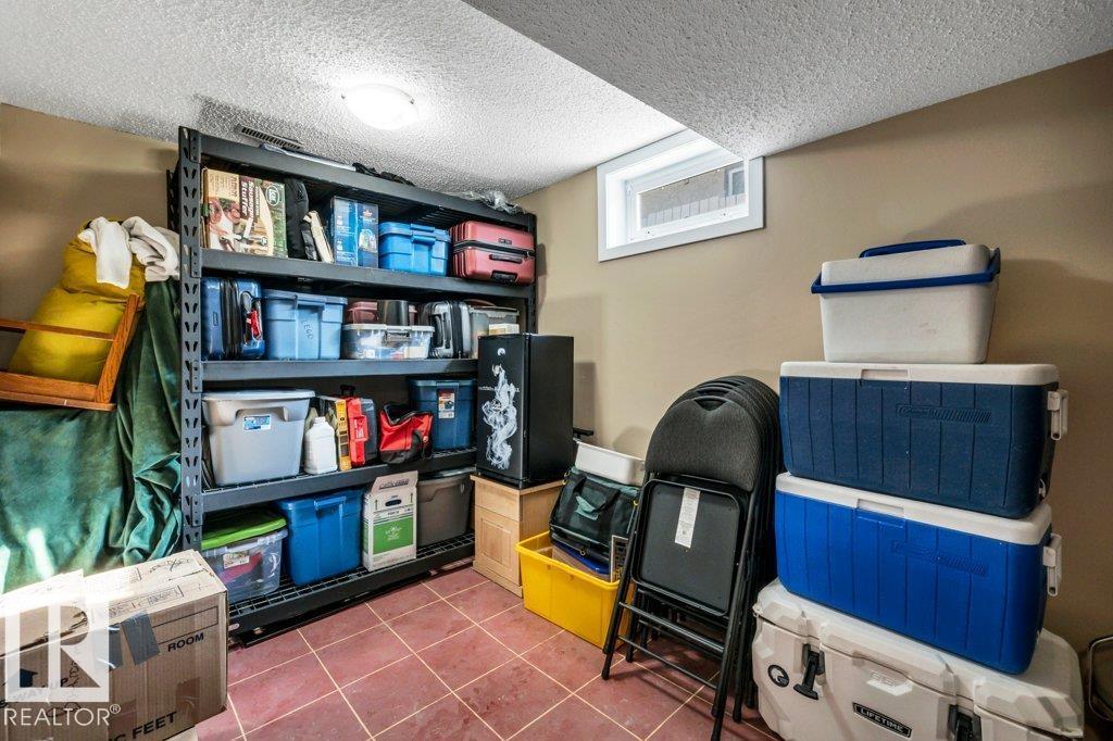176 LAROSE DR