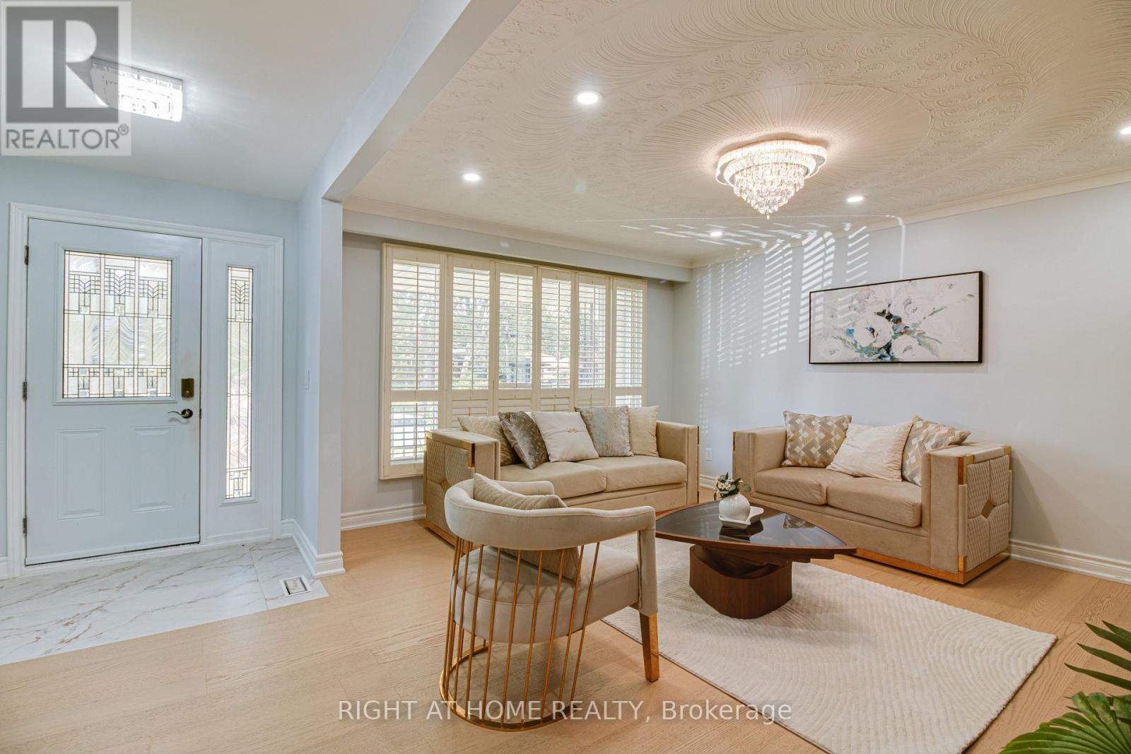 37 Mason Road, Toronto, Ontario  M1M 3P9 - Photo 2 - E13877846
