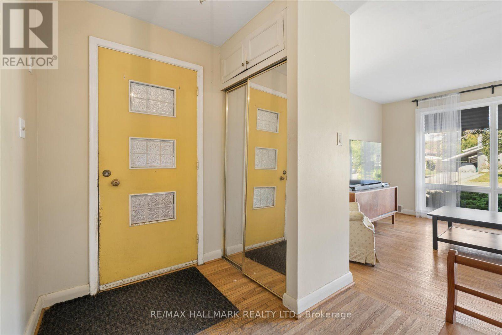 73 Deerfield Road, Toronto, Ontario  M1K 4X2 - Photo 7 - E13877872