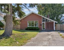 73 DEERFIELD ROAD, Toronto, Ontario