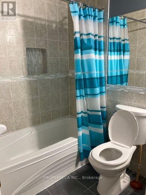 Lower A - 2194 Wildwood Crescent E, Pickering, Ontario  L1X 2R6 - Photo 12 - E13877884