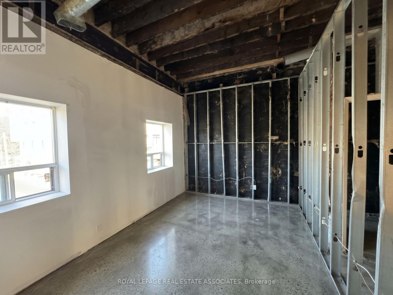 Upper Level - 1597 Queen Street E, Toronto, Ontario  M4L 1E5 - Photo 5 - E13877924