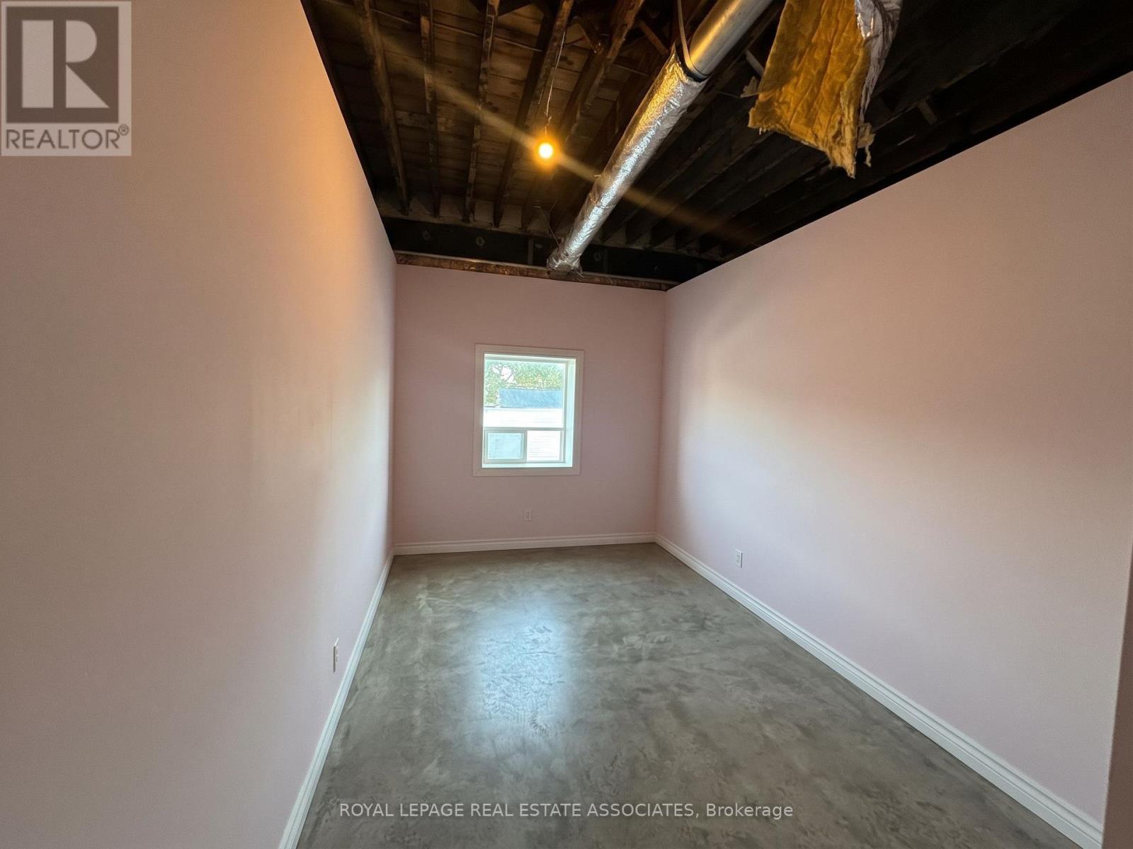 Upper Level - 1597 Queen Street E, Toronto, Ontario  M4L 1E5 - Photo 7 - E13877924