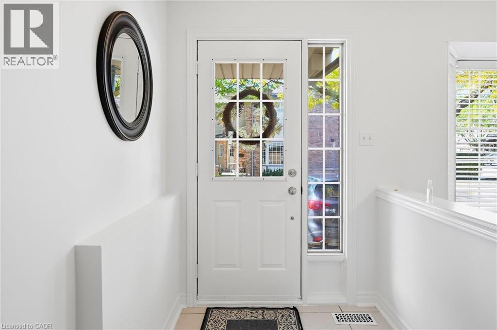 705 Cumberland Avenue Unit# 11, Burlington, Ontario  L7N 3W4 - Photo 3 - 40866325