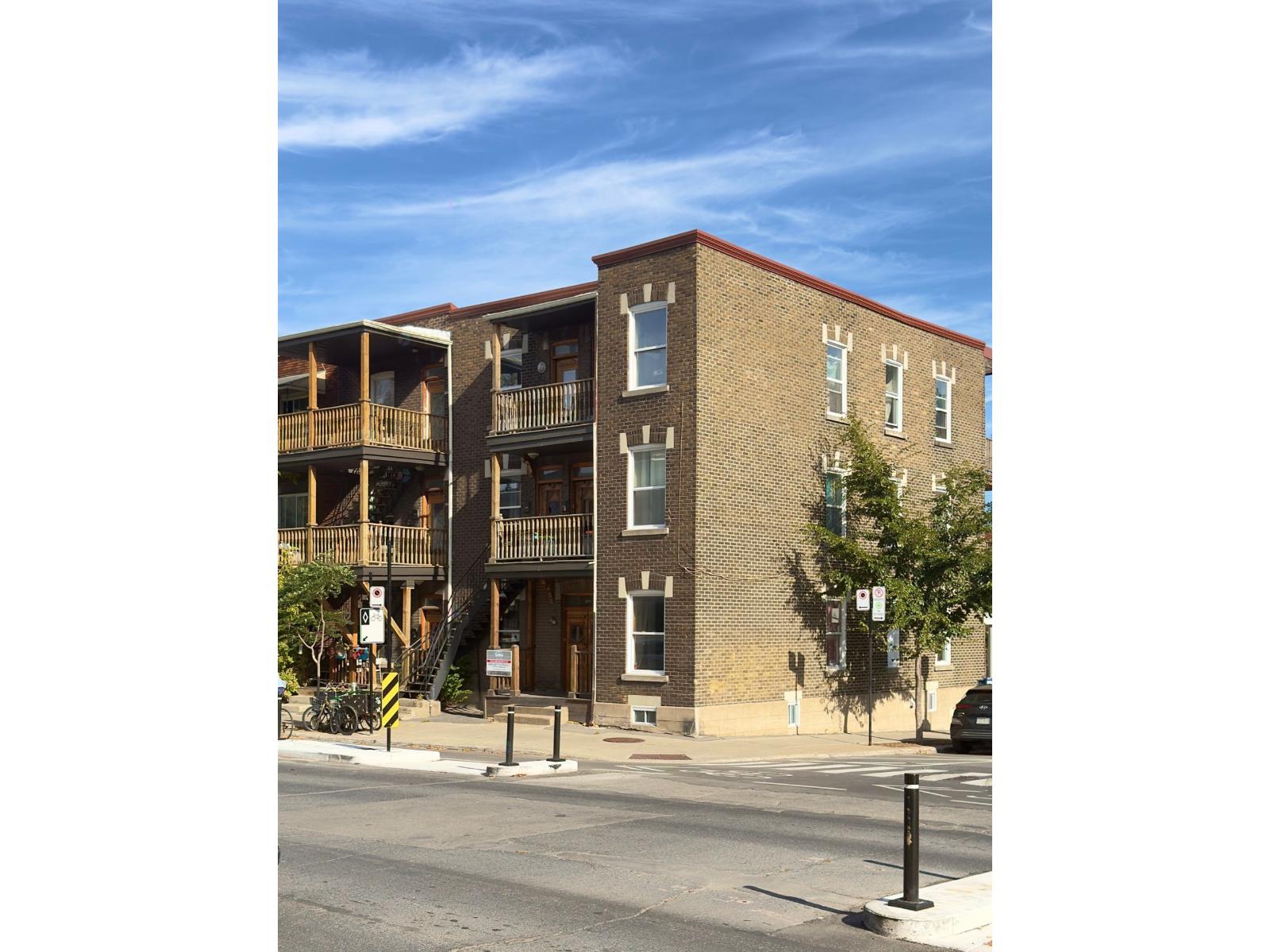2650-2658 Rue Hochelaga Montréal (Ville-Marie) Quebec Canada H2K1J7