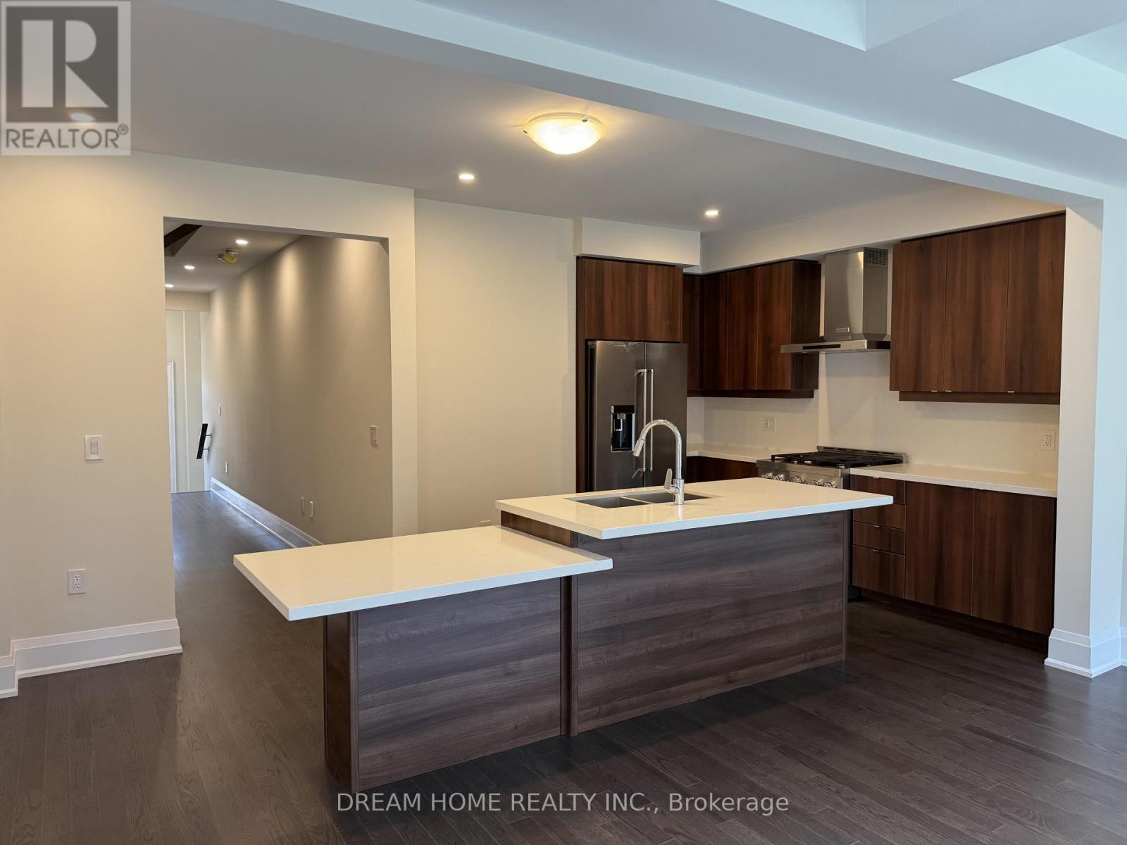 84 Tempel Street, Richmond Hill, Ontario  L4E 1K6 - Photo 12 - N13877918