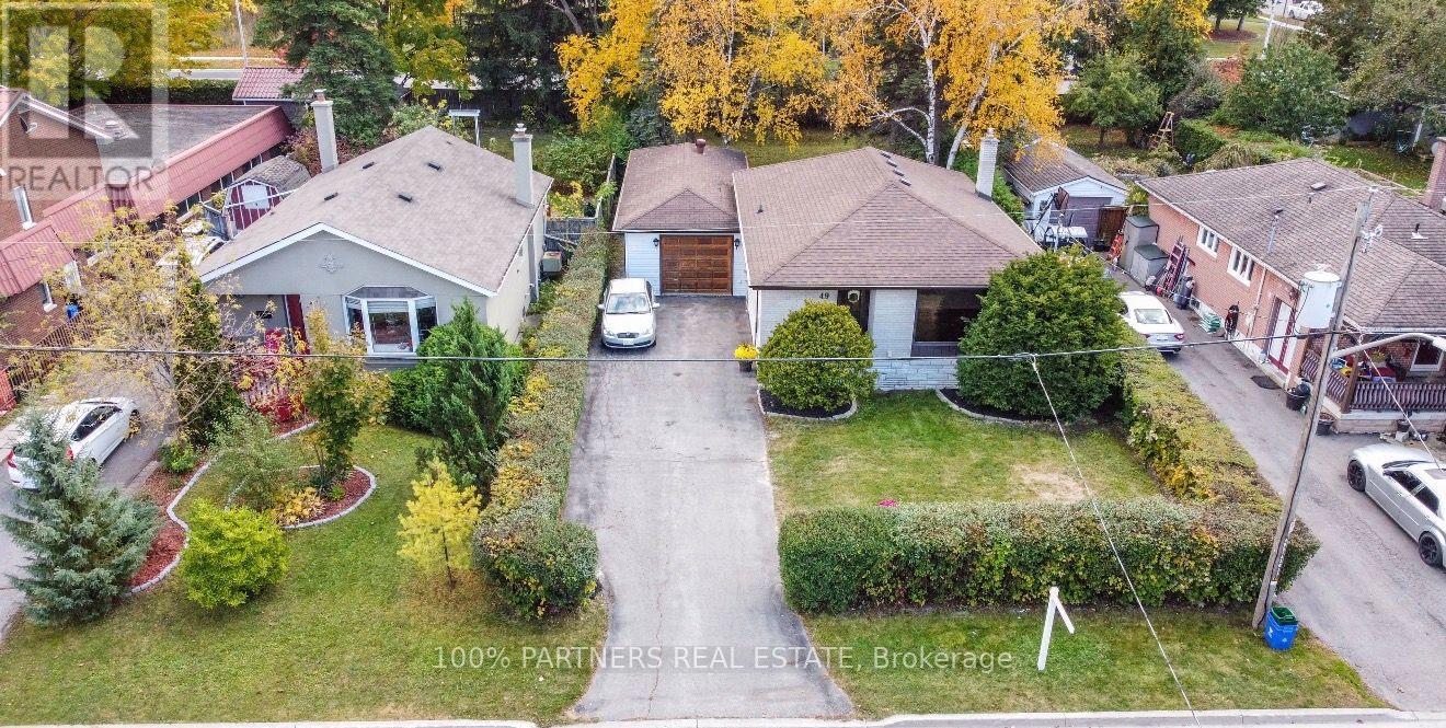 Lower - 49 Child Drive N, Aurora, Ontario L4G 1Y6 - Photo 2 - N13877984