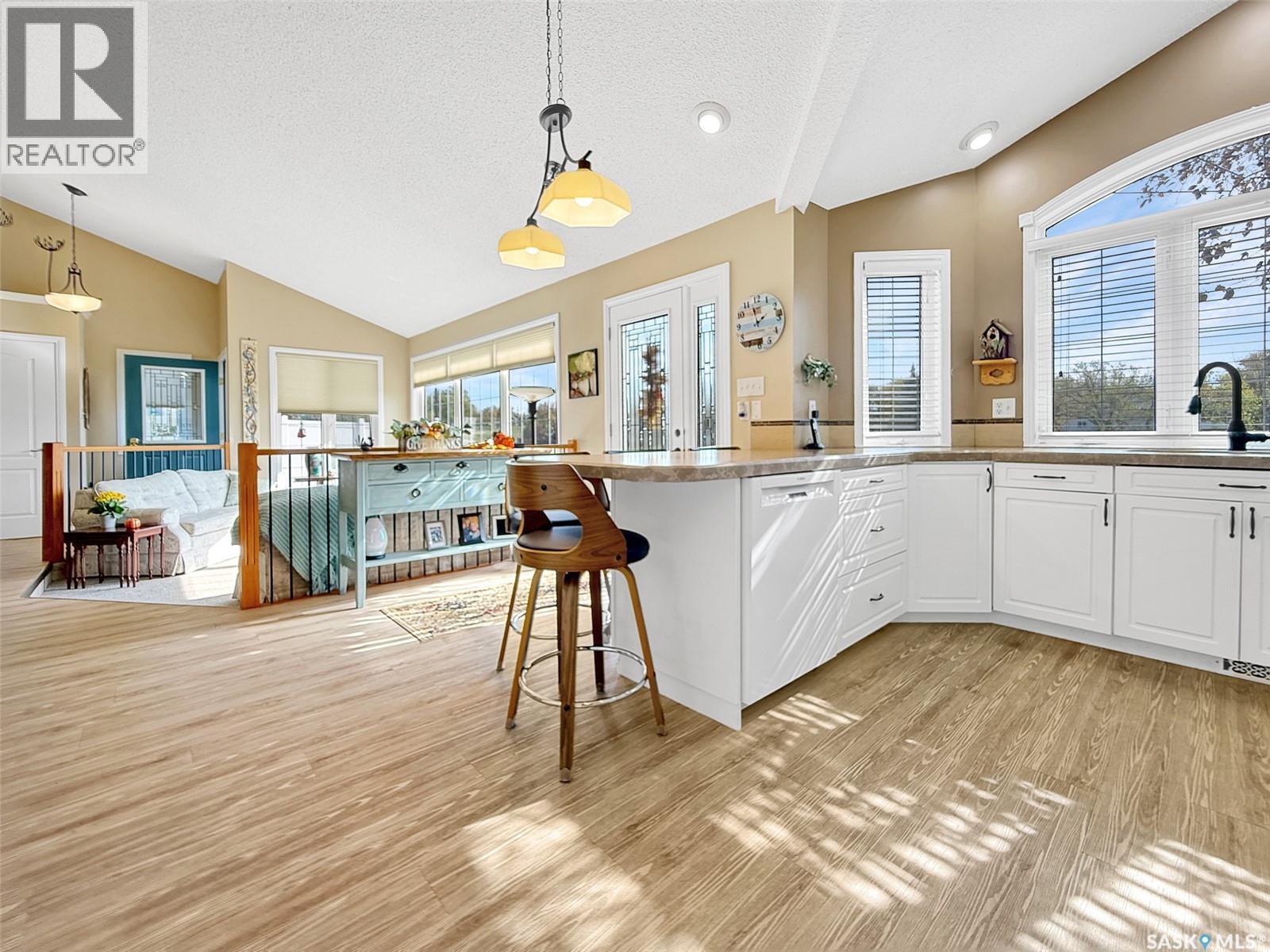 B 558 8th Avenue Ne, Swift Current, Saskatchewan  S9H 2R1 - Photo 11 - SK050638