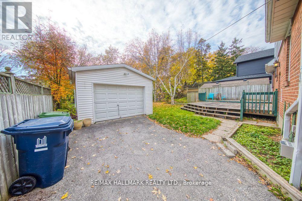 31 Glen Muir Drive, Toronto, Ontario  M1M 2C6 - Photo 31 - E13872422