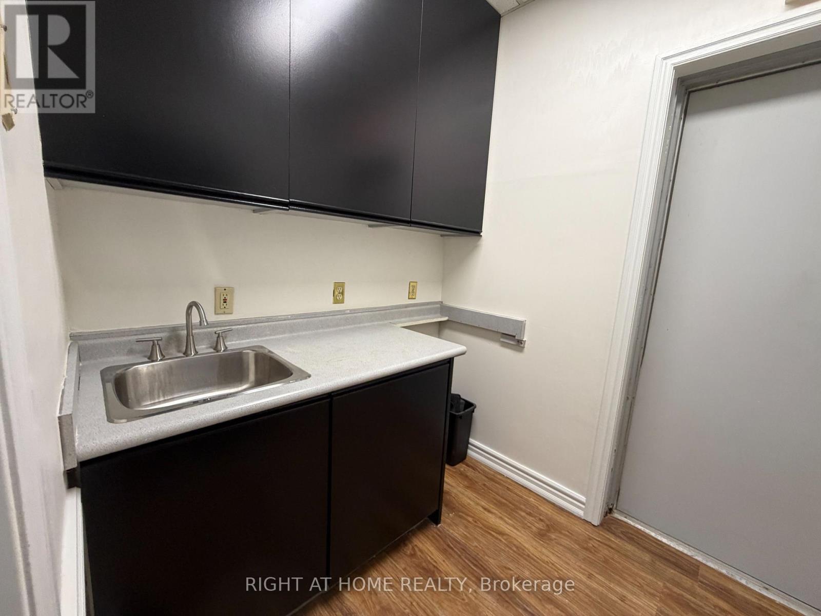 A - 640 Concession Street E, Hamilton, Ontario  L8V 1B5 - Photo 11 - X13813892