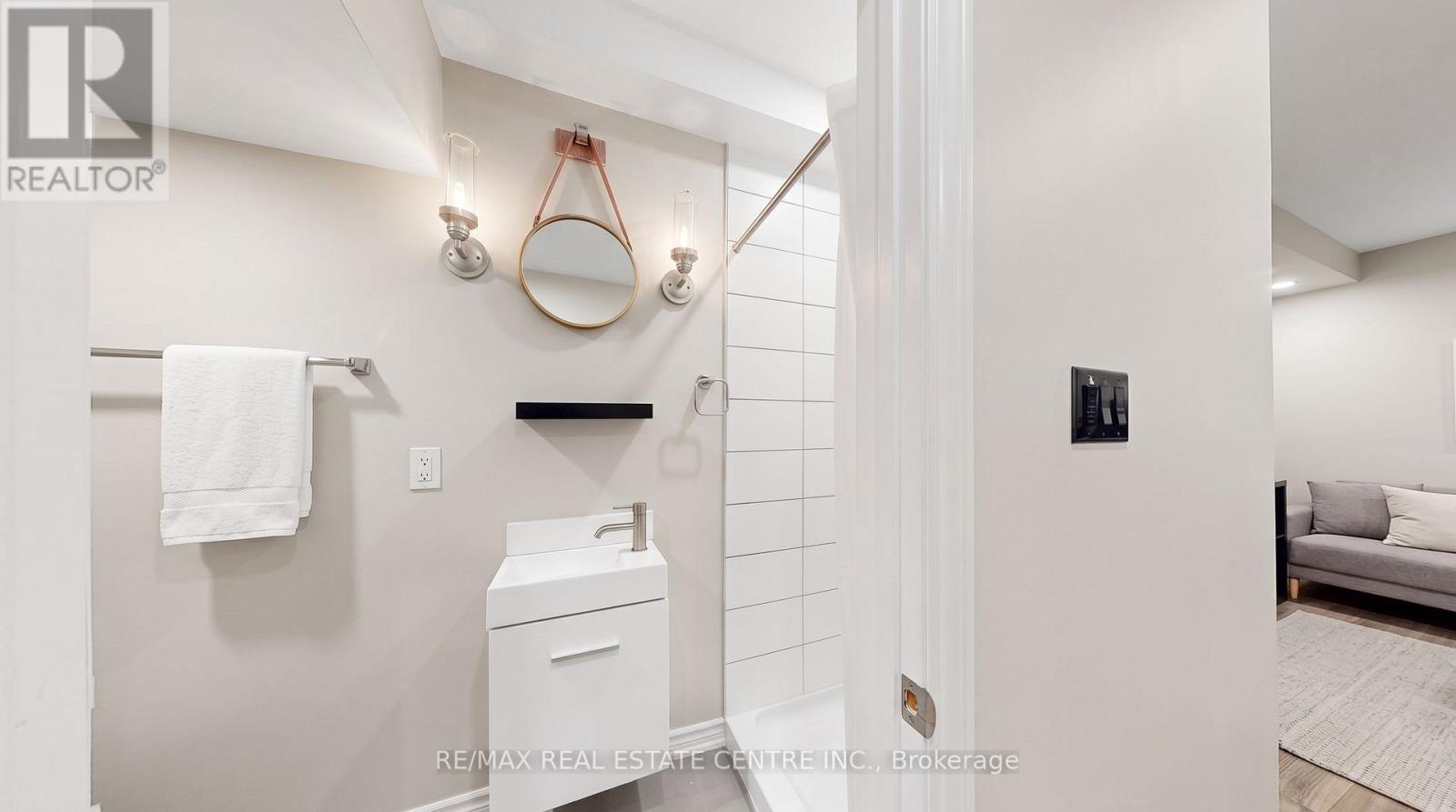 2350 Natasha Circle, Oakville, Ontario  L6M 1N9 - Photo 33 - W13877904