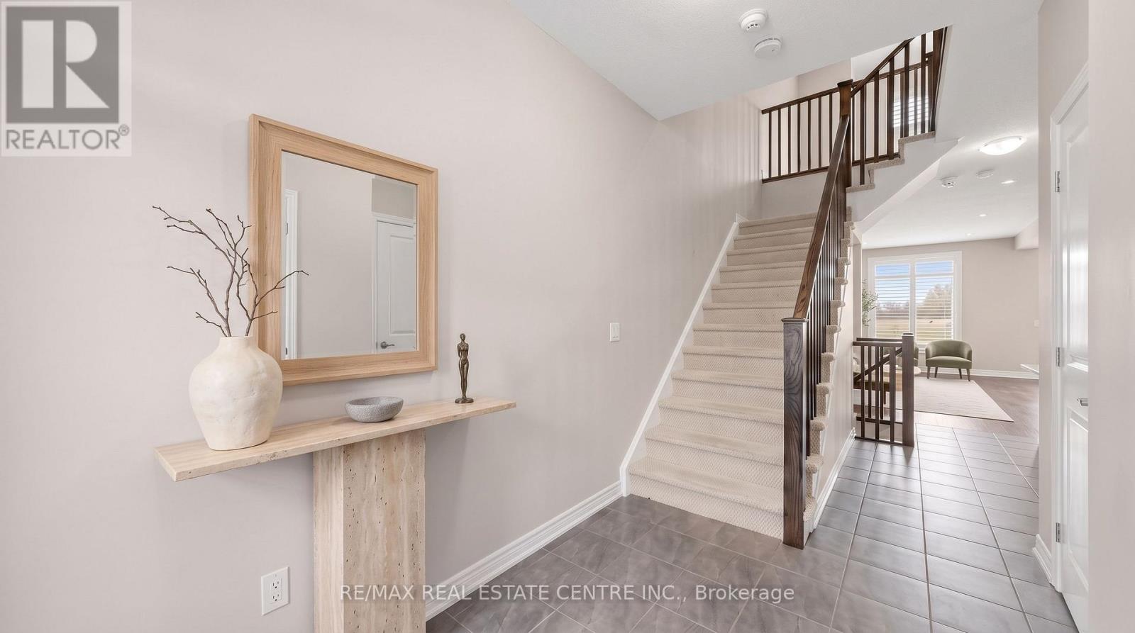 2350 Natasha Circle, Oakville, Ontario  L6M 1N9 - Photo 6 - W13877904