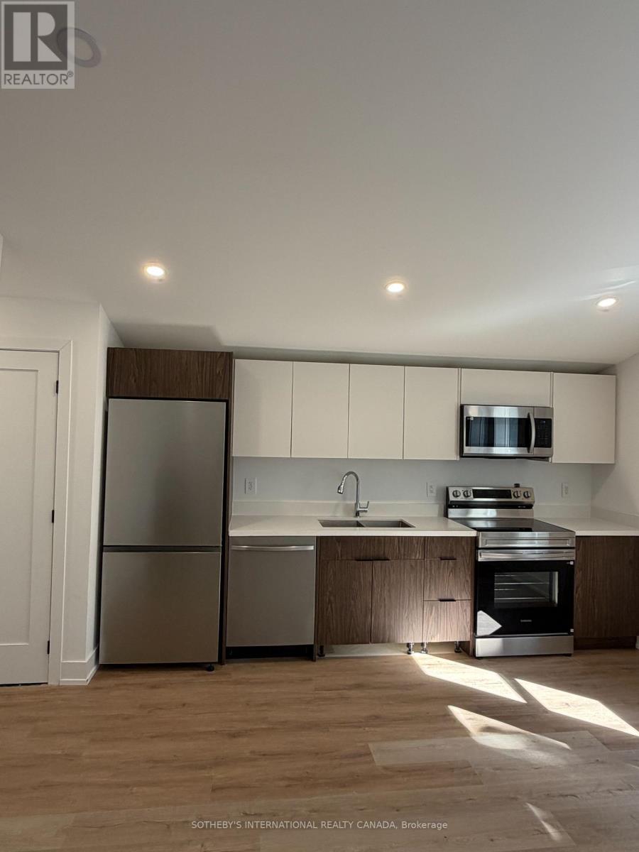 5 - 60 Cannon Road, Toronto, Ontario  M8Y 1S1 - Photo 7 - W13877908