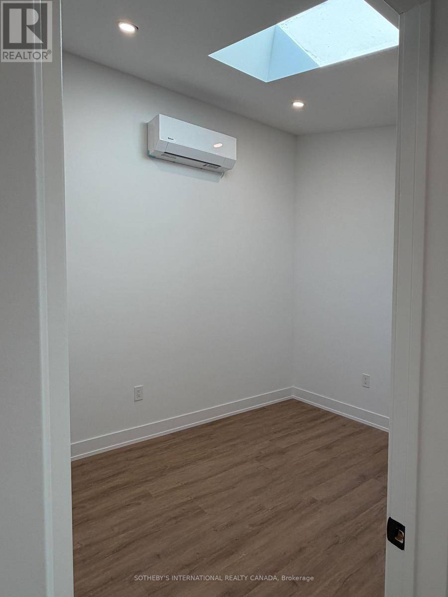 5 - 60 Cannon Road, Toronto, Ontario  M8Y 1S1 - Photo 9 - W13877908
