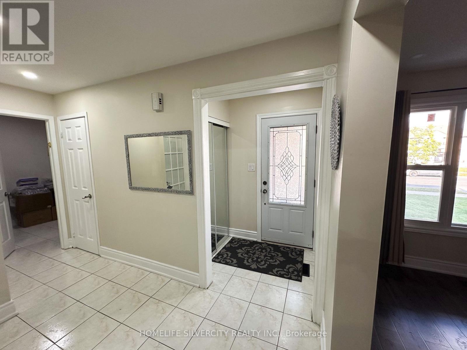 200 Conestoga Drive, Brampton, Ontario  L6Z 3Y1 - Photo 4 - W13877946