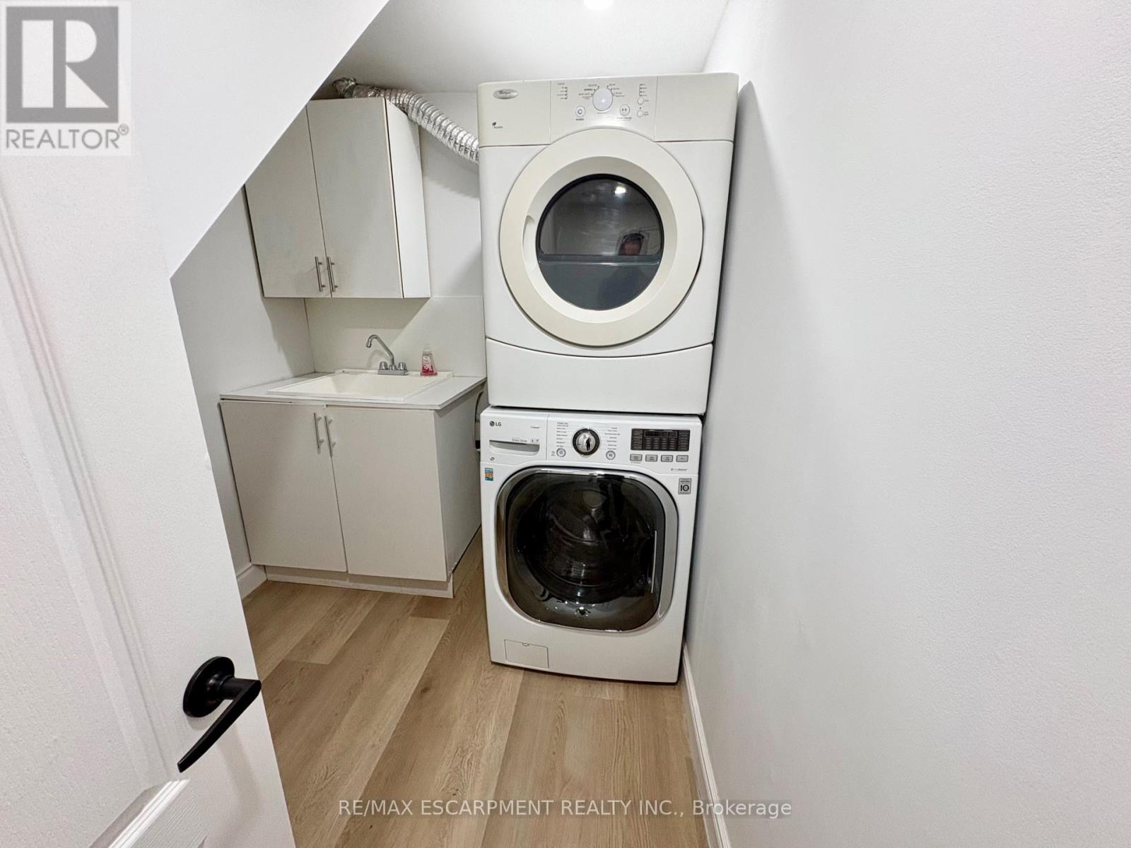 Lower - 292 Woodward Avenue, Milton, Ontario  L9T 1V2 - Photo 14 - W13877976