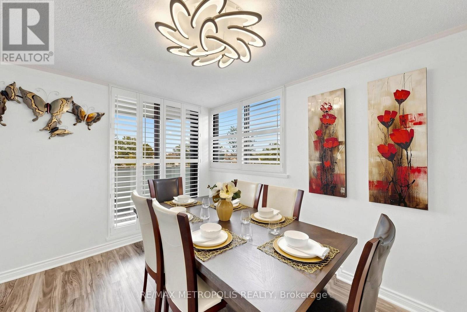 207 - 1111 Bough Beeches Boulevard, Mississauga, Ontario  L4W 4N1 - Photo 10 - W13877978