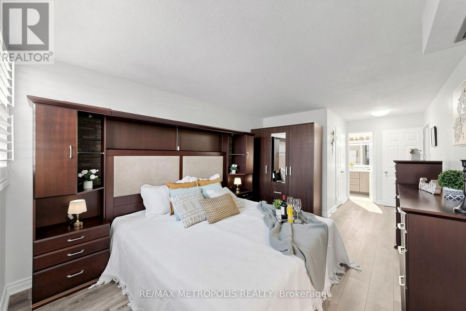 207 - 1111 Bough Beeches Boulevard, Mississauga, Ontario  L4W 4N1 - Photo 22 - W13877978