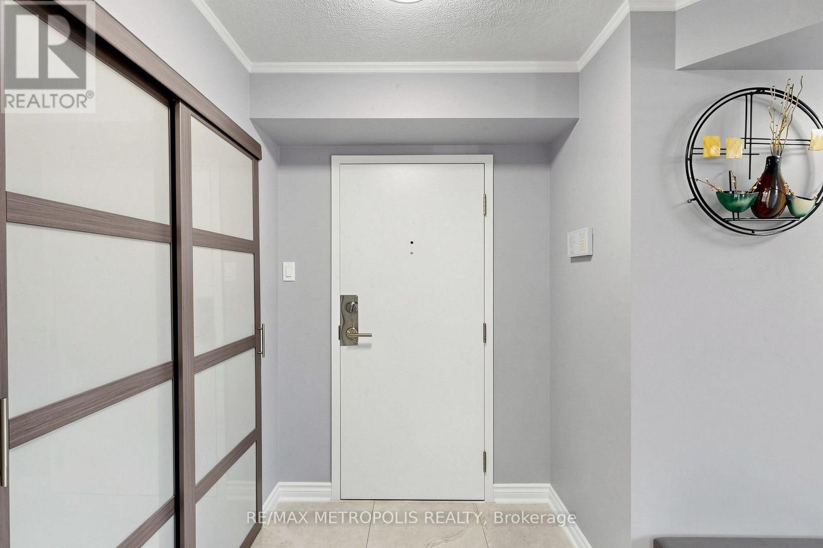 207 - 1111 Bough Beeches Boulevard, Mississauga, Ontario  L4W 4N1 - Photo 36 - W13877978