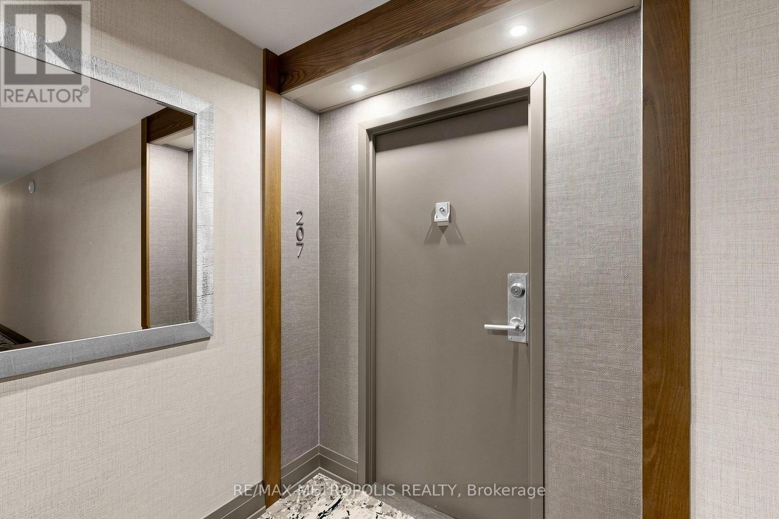 207 - 1111 Bough Beeches Boulevard, Mississauga, Ontario  L4W 4N1 - Photo 37 - W13877978