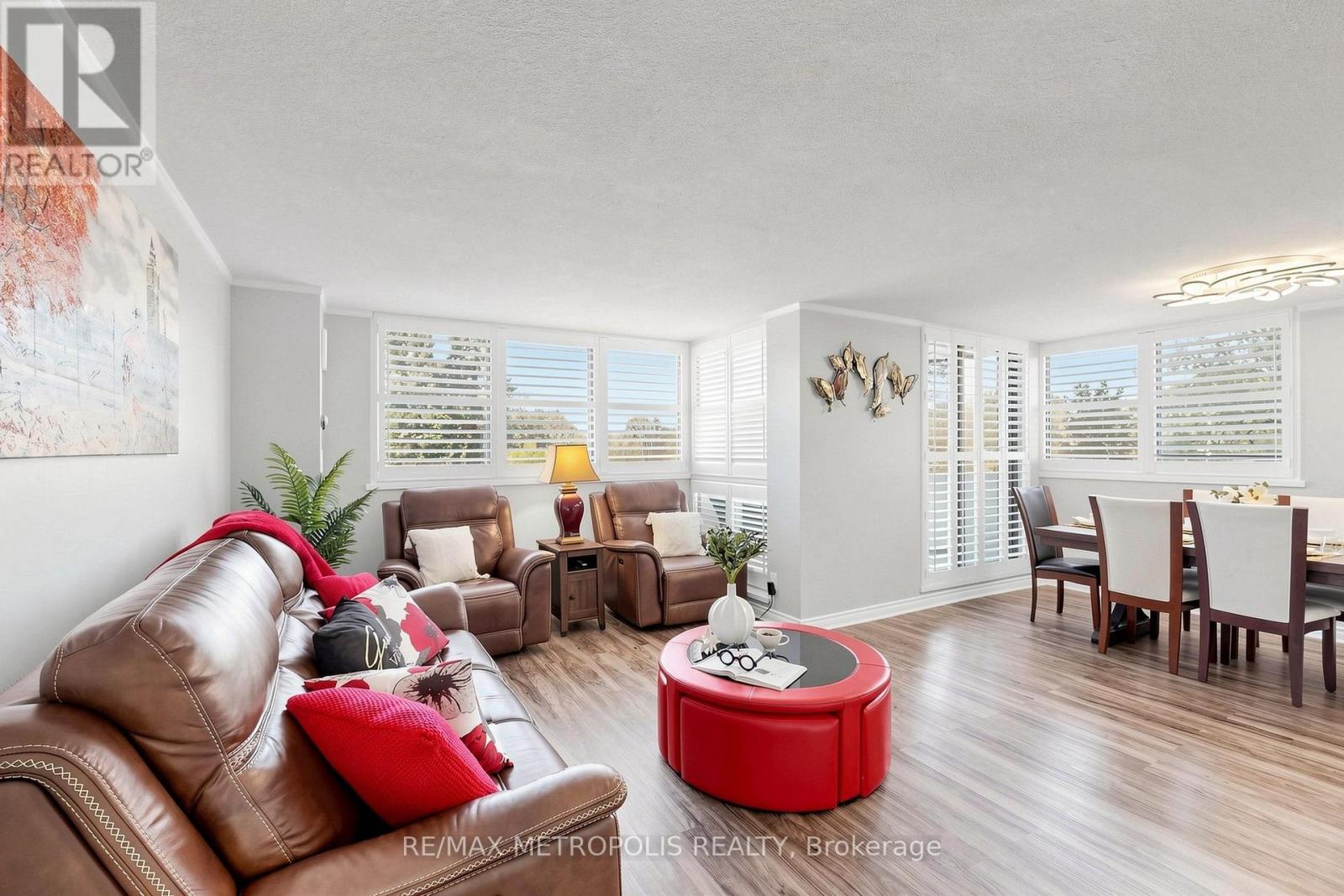 207 - 1111 Bough Beeches Boulevard, Mississauga, Ontario  L4W 4N1 - Photo 6 - W13877978