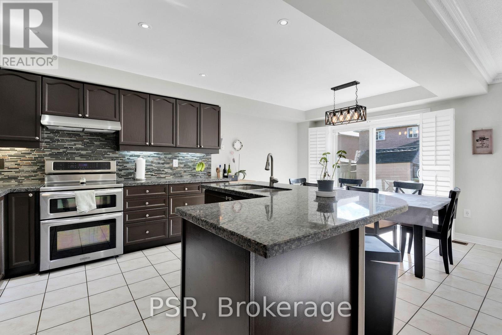 10 Baccarat Crescent, Brampton, Ontario  L7A 1K7 - Photo 12 - W13877988