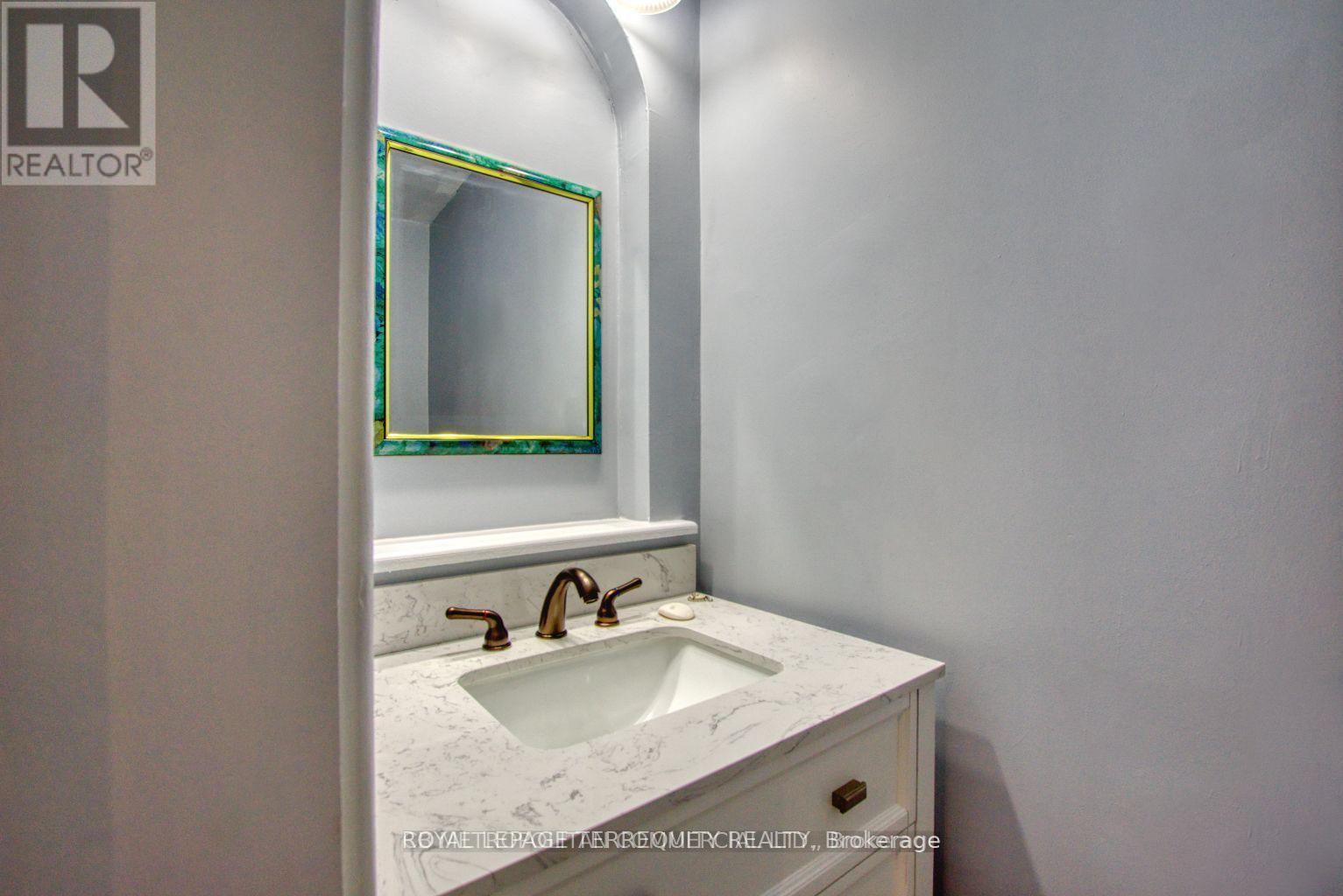 19 Mill Street N, Brampton, Ontario  L6X 1S5 - Photo 8 - W13878000