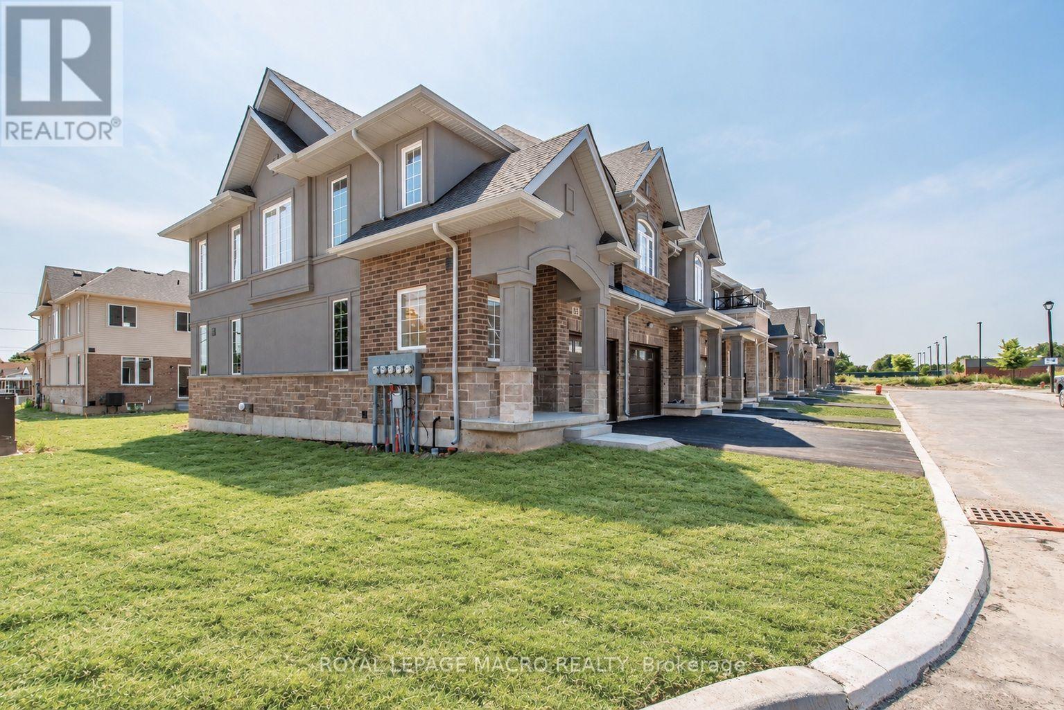 55 LINDEN PARK LANE, Hamilton, Ontario