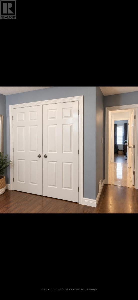 293 Dain Avenue, Welland, Ontario  L3B 3E7 - Photo 2 - X13877970