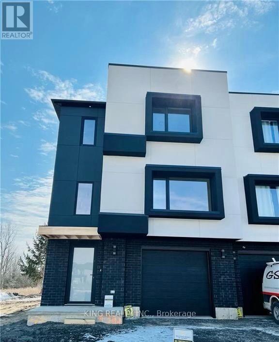 4302 LISMER LANE, London South, Ontario