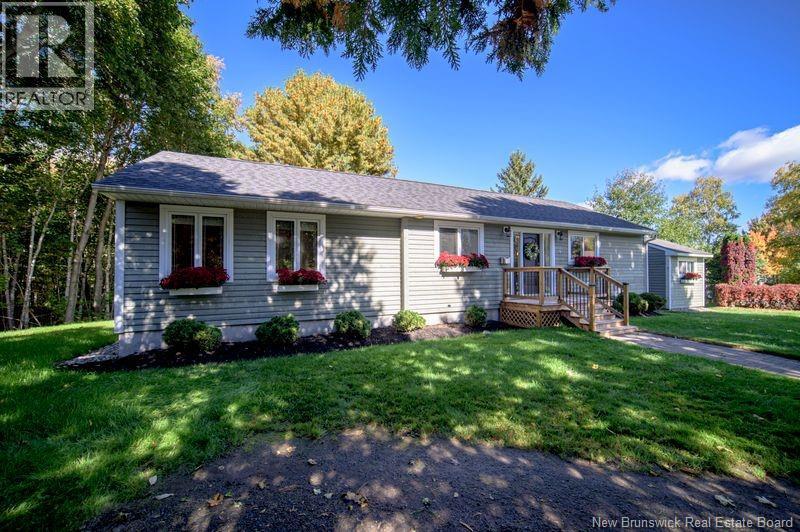 31 Riverview Drive, Fredericton, New Brunswick  E3B 5Y9 - Photo 1 - NB149392