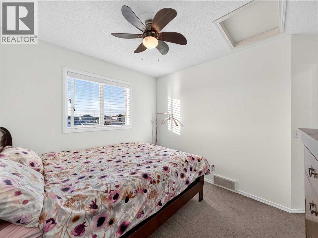 421 Martindale Drive NE, Calgary, Alberta  T3J 3Z8 - Photo 37 - A2351246